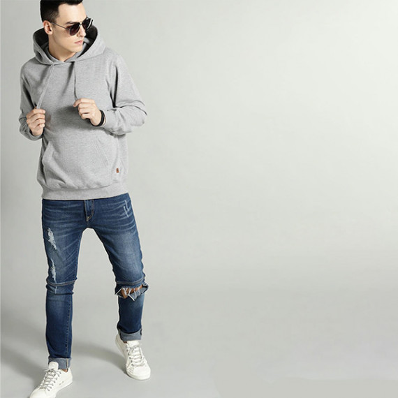 http://13.235.91.190/products/the-lifestyle-co-men-grey-melange-solid-hooded-sweatshirt