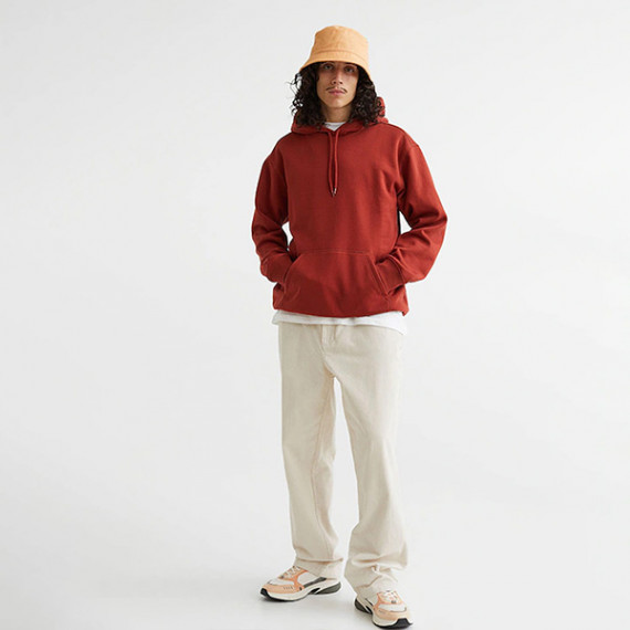 http://13.235.91.190/products/men-relaxed-fit-hoodie