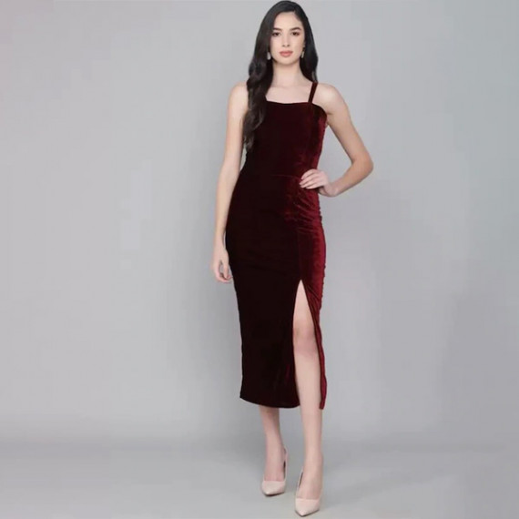 http://13.235.91.190/products/maroon-velvet-sheath-midi-dress