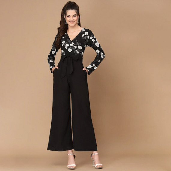 http://13.235.91.190/products/black-white-printed-basic-jumpsuit