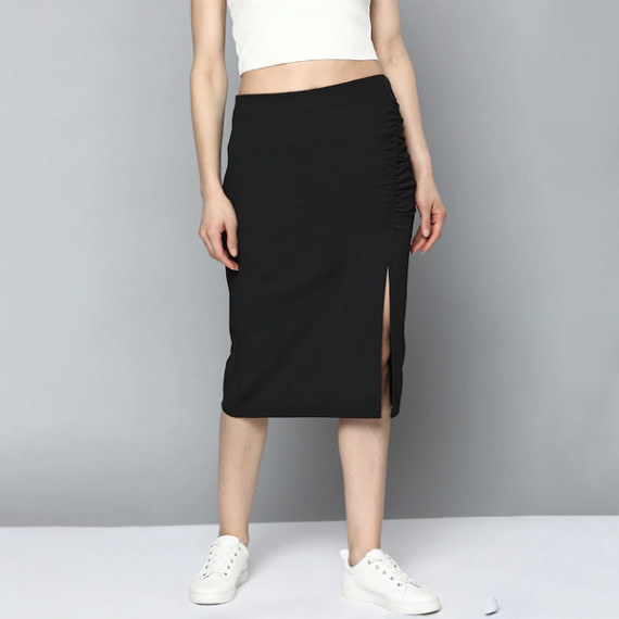 http://13.235.91.190/products/women-black-pure-cotton-solid-ruched-straight-skirt