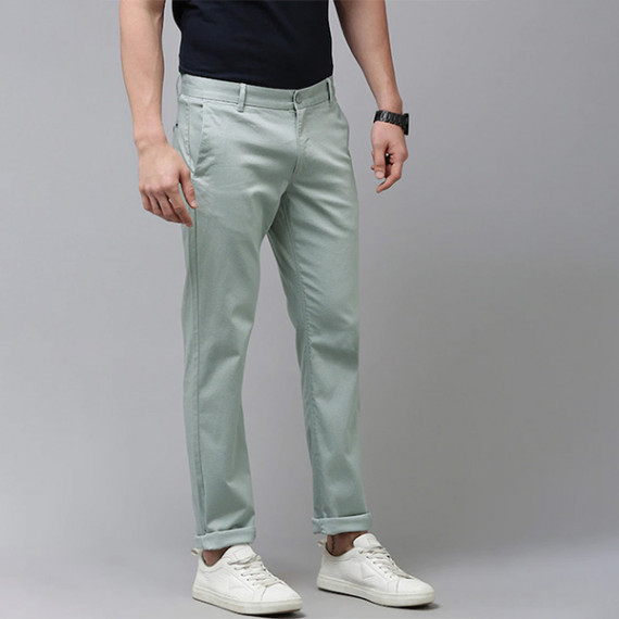 http://13.235.91.190/products/u-s-polo-assn-men-grey-printed-denver-slim-fit-trousers