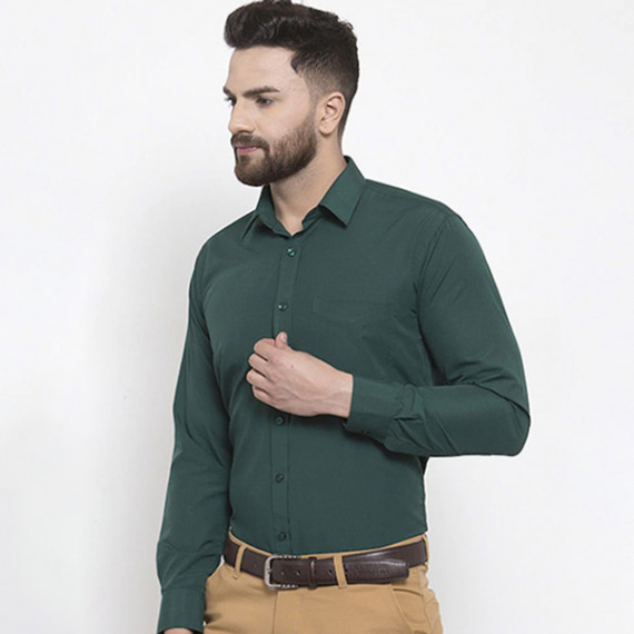 http://13.235.91.190/products/men-green-slim-fit-solid-formal-shirt