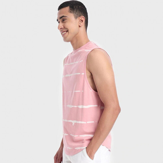 http://13.235.91.190/products/men-pink-tie-dye-oversized-vest