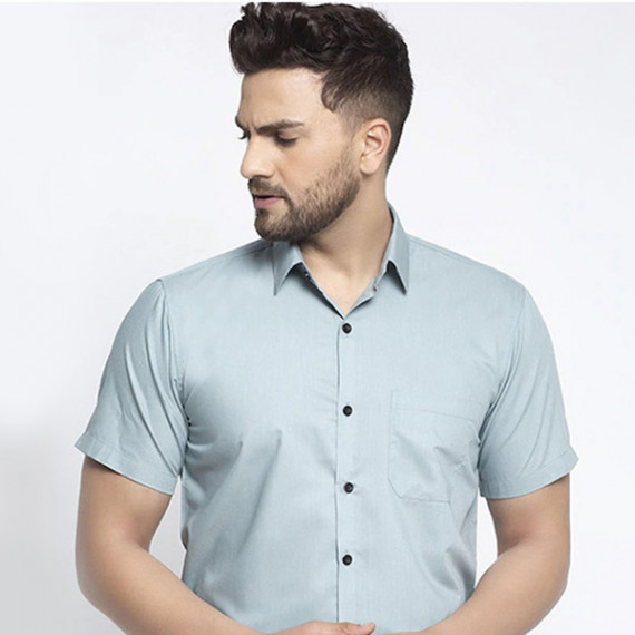 http://13.235.91.190/products/men-sea-green-regular-fit-solid-casual-shirt