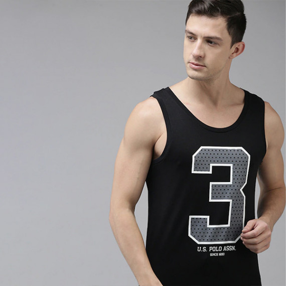 http://13.235.91.190/products/men-black-grey-printed-gym-vest