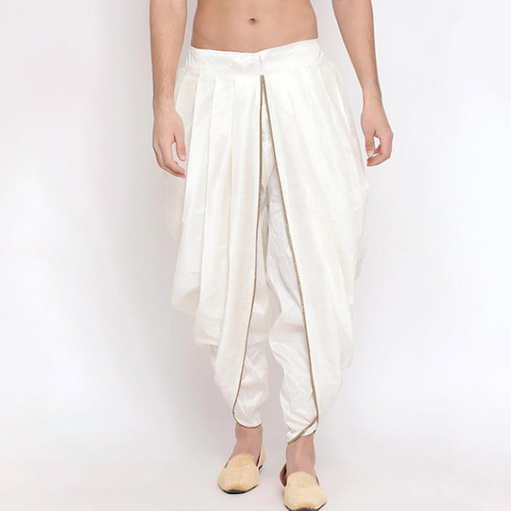 http://13.235.91.190/products/men-white-solid-dhoti