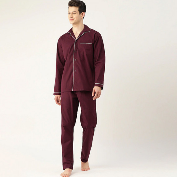 http://13.235.91.190/products/men-burgundy-pure-cotton-solid-nightsuit