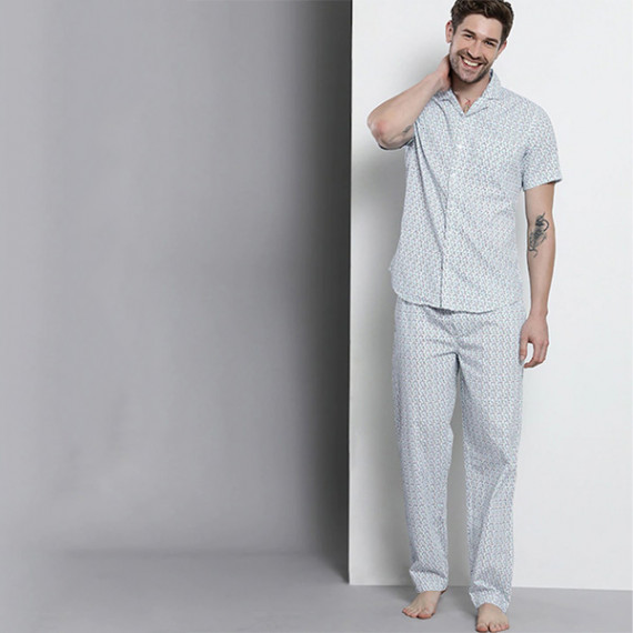 http://13.235.91.190/products/men-white-printed-pure-cotton-night-suit