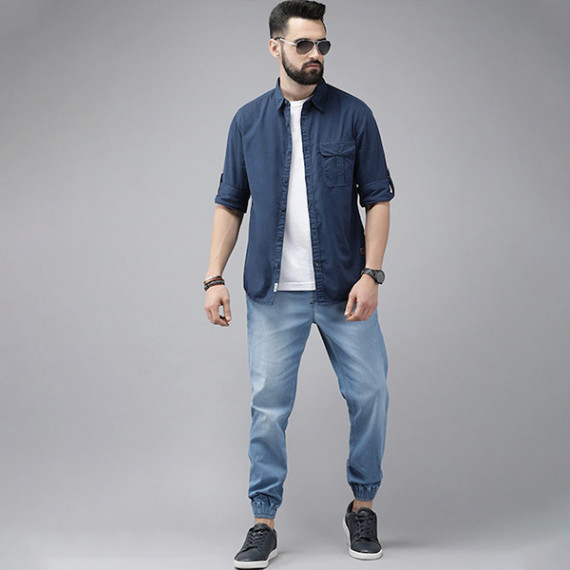 http://13.235.91.190/products/men-blue-stretchable-jogger-jeans