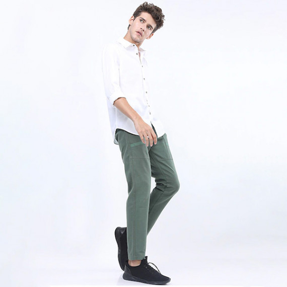 http://13.235.91.190/products/men-green-cargos-trousers