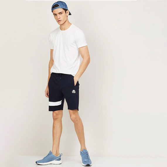 http://13.235.91.190/products/men-navy-blue-shorts