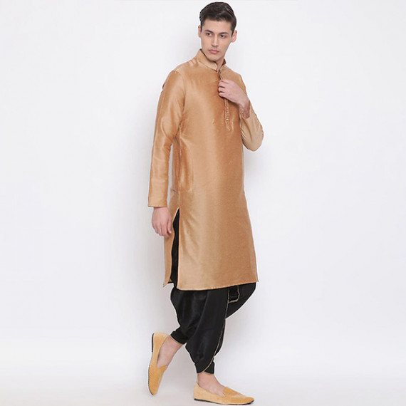 http://13.235.91.190/products/men-black-solid-dhoti-pants