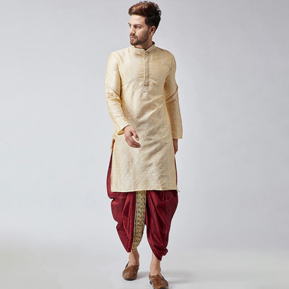 http://13.235.91.190/products/men-maroon-dhoti-pants