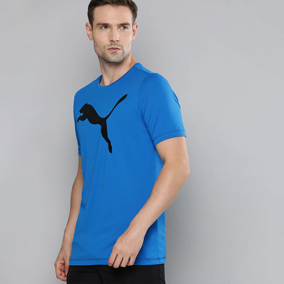 http://13.235.91.190/products/men-blue-black-active-big-logo-drycell-printed-round-neck-t-shirt