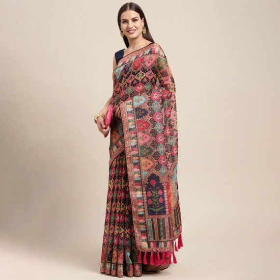 http://13.235.91.190/products/peach-coloured-multicoloured-kalamkari-sequinned-linen-blend-block-print-saree