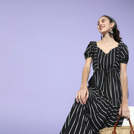 http://13.235.91.190/products/black-white-striped-crepe-maxi-dress